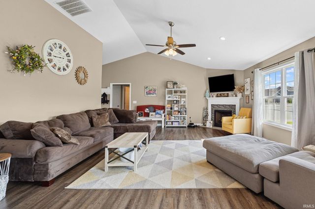 202 Diamond Lane, Crawfordsville, IN 47933