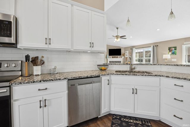 202 Diamond Lane, Crawfordsville, IN 47933