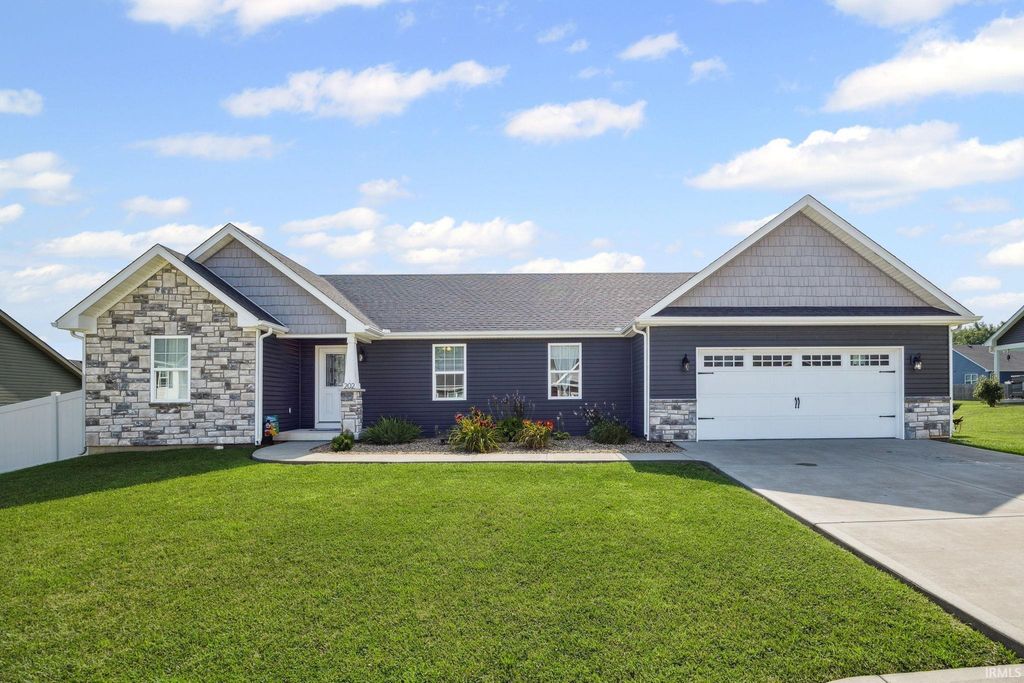 202 Diamond Lane, Crawfordsville, IN 47933