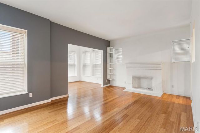 5567 Pershing Avenue 2W, St Louis, MO 63112