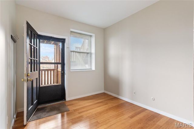 5567 Pershing Avenue 2W, St Louis, MO 63112