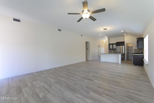 1177 Night Sky Street, El Paso, TX 79928