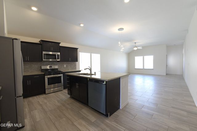 1177 Night Sky Street, El Paso, TX 79928