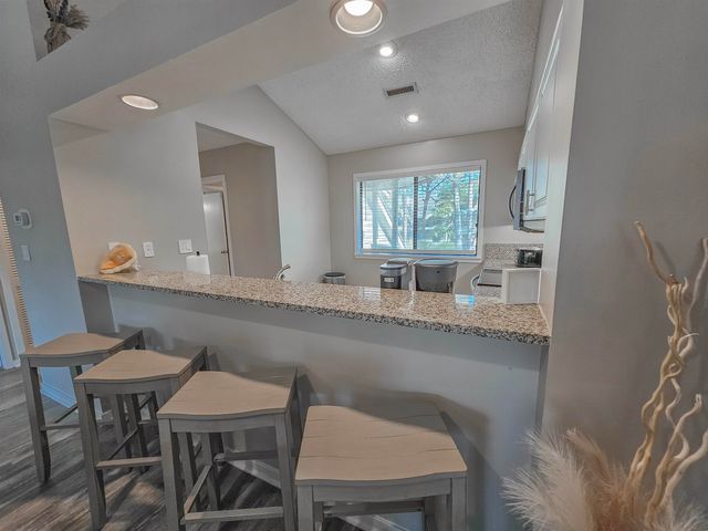 204 Baslow Ct Apt 20H, Myrtle Beach, SC 29572