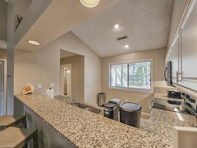 204 Baslow Ct Apt 20H, Myrtle Beach, SC 29572