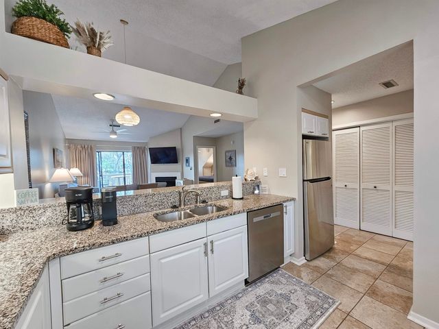 204 Baslow Ct Apt 20H, Myrtle Beach, SC 29572