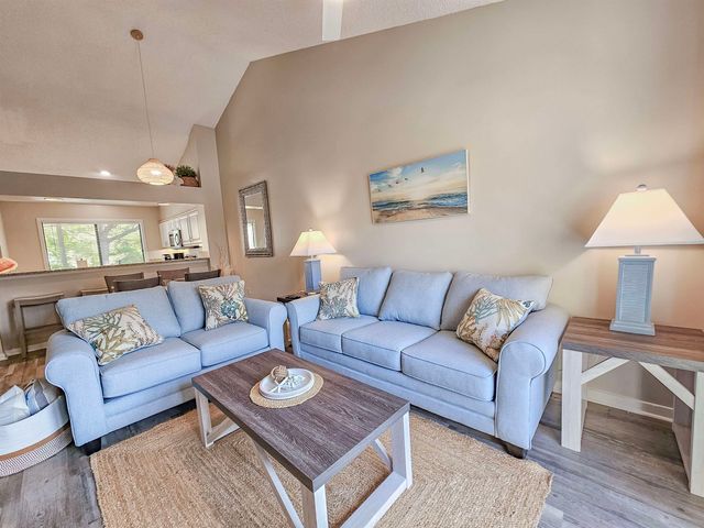 204 Baslow Ct Apt 20H, Myrtle Beach, SC 29572