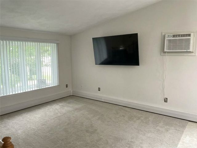200 Bend Street, Warwick, RI 02889
