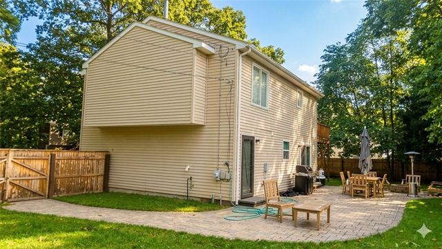 200 Bend Street, Warwick, RI 02889