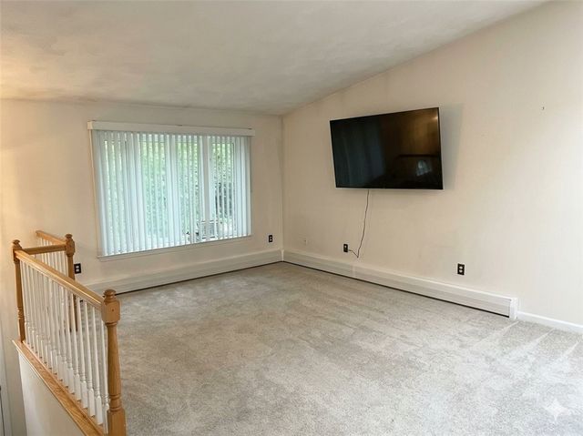200 Bend Street, Warwick, RI 02889