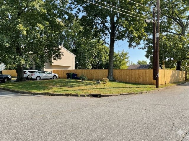 200 Bend Street, Warwick, RI 02889