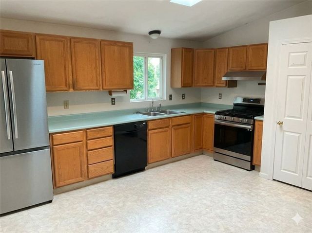 200 Bend Street, Warwick, RI 02889