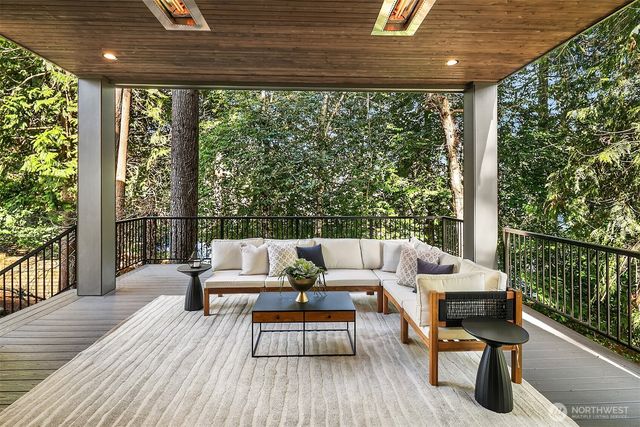 10620 NE 28th Place, Bellevue, WA 98004