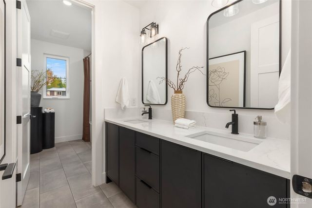 10620 NE 28th Place, Bellevue, WA 98004