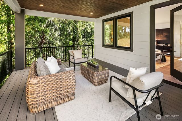 10620 NE 28th Place, Bellevue, WA 98004