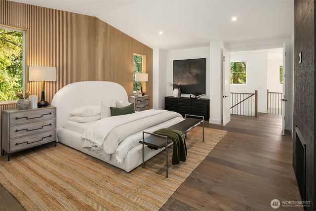 10620 NE 28th Place, Bellevue, WA 98004