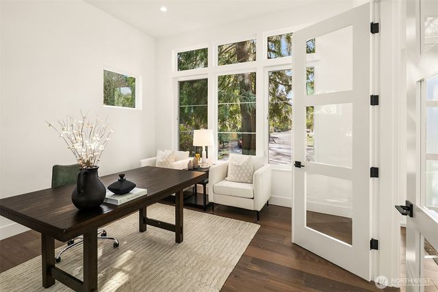 10620 NE 28th Place, Bellevue, WA 98004