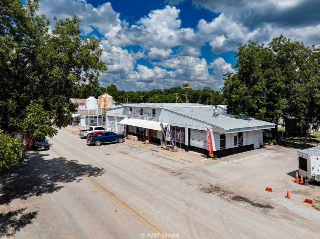 208 Pecan Street, Clyde, TX 79510