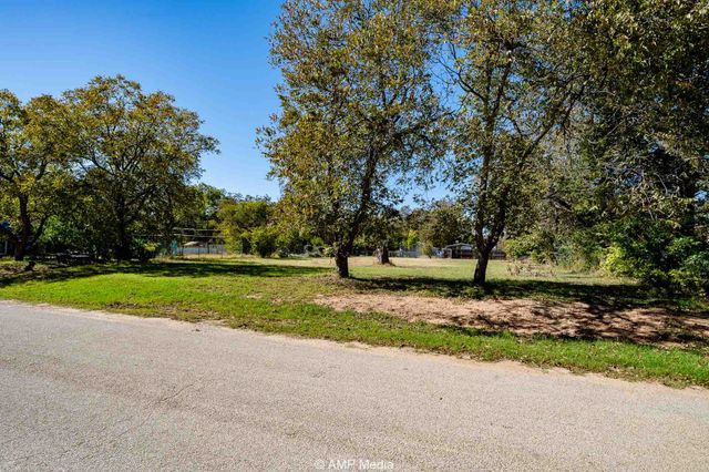 208 Pecan Street, Clyde, TX 79510