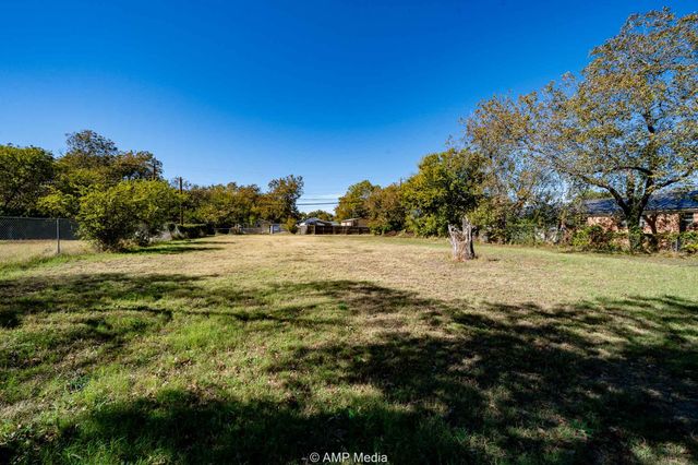 208 Pecan Street, Clyde, TX 79510