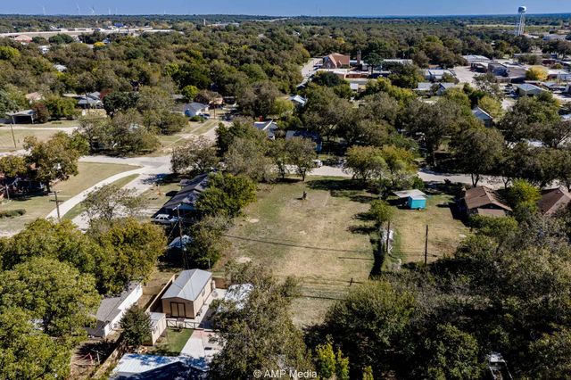 208 Pecan Street, Clyde, TX 79510