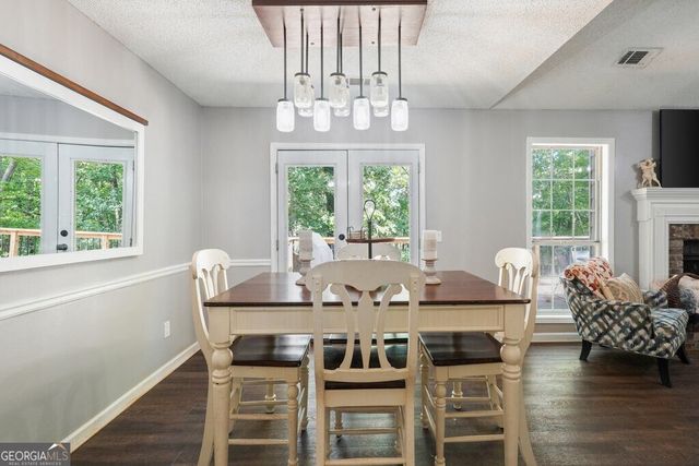 1372 Towne Harbor Trail, Woodstock, GA 30189