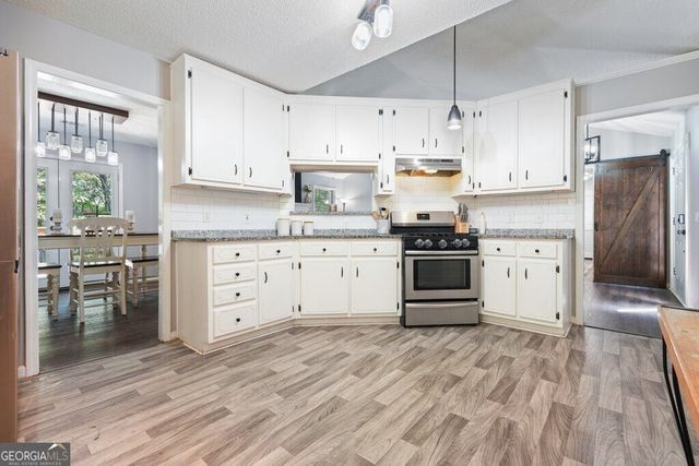 1372 Towne Harbor Trail, Woodstock, GA 30189