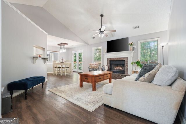 1372 Towne Harbor Trail, Woodstock, GA 30189
