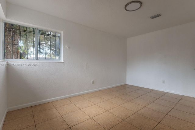 1301 NE 153rd St, North Miami Beach, FL 33162