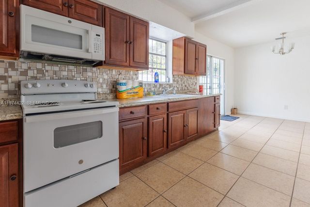 1301 NE 153rd St, North Miami Beach, FL 33162