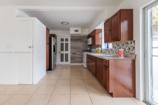 1301 NE 153rd St, North Miami Beach, FL 33162