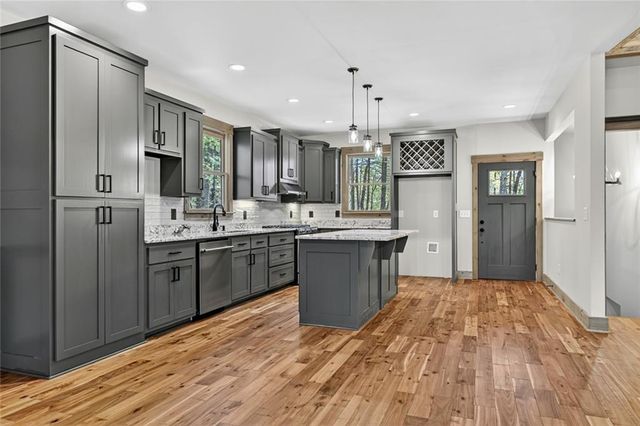 375 Seneca Drive, Ellijay, GA 30540
