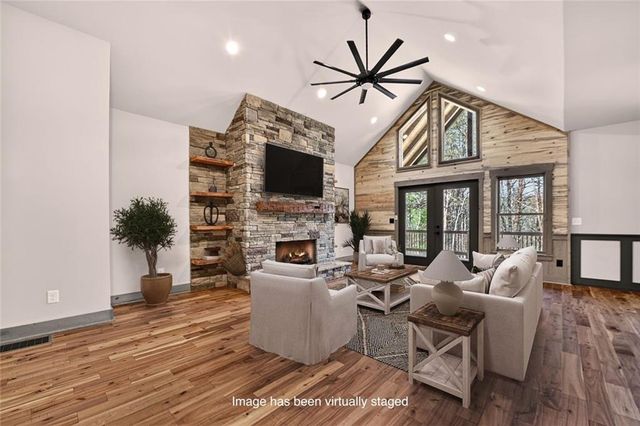 375 Seneca Drive, Ellijay, GA 30540