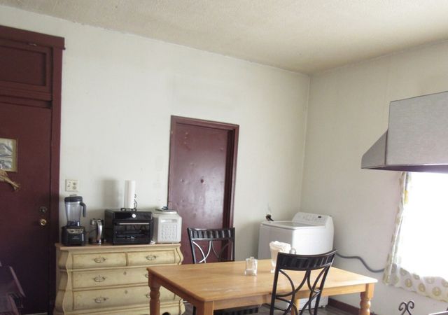 5045 S Hoyne Avenue, Chicago, IL 60609