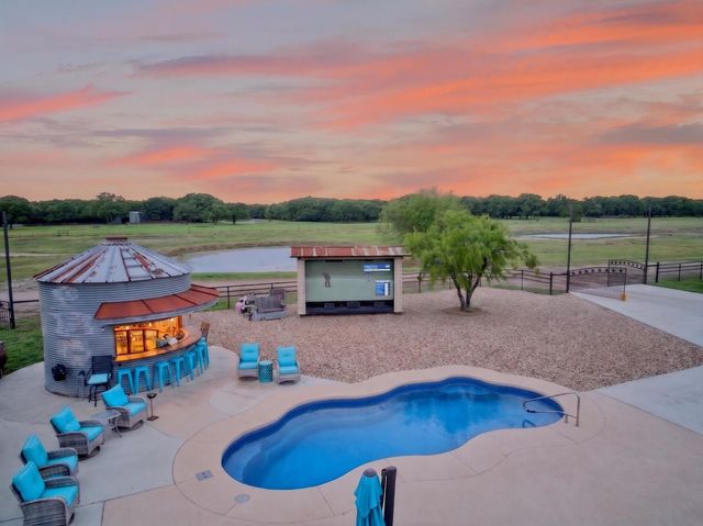 10315 County Road 2434, Poetry, TX 75160
