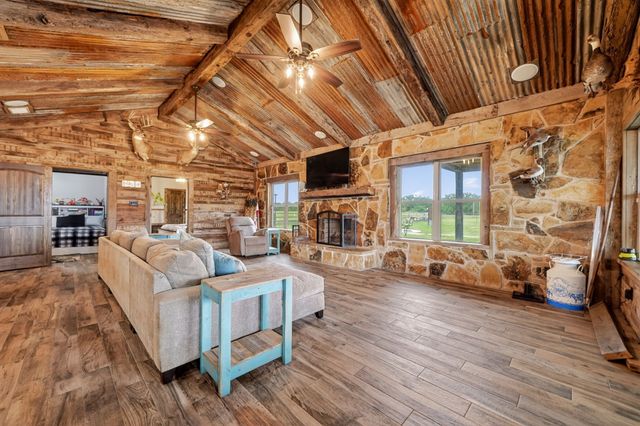 10315 County Road 2434, Poetry, TX 75160