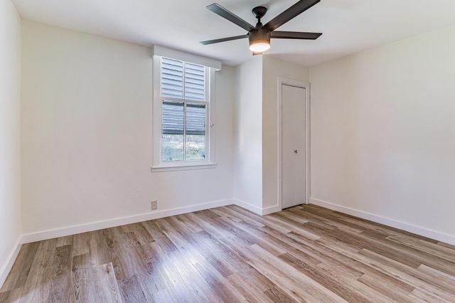 3913 Ball, Galveston, TX 77550