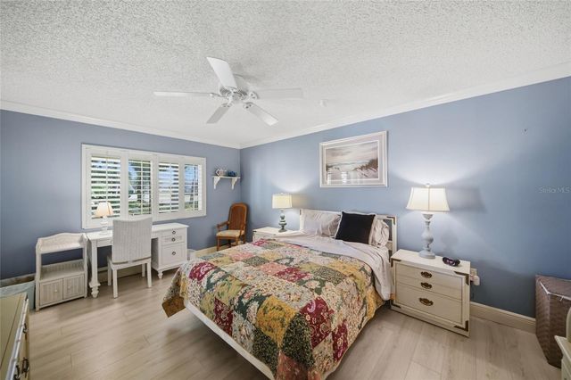3266 SANDLEHEATH 51, Sarasota, FL 34235