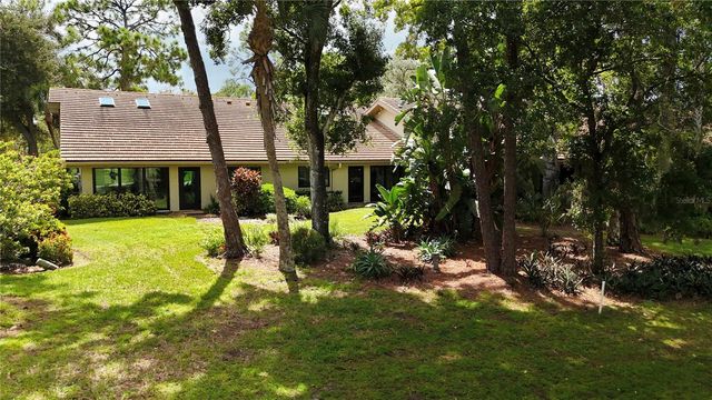 3266 SANDLEHEATH 51, Sarasota, FL 34235