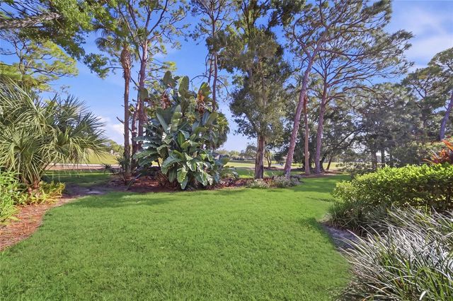 3266 SANDLEHEATH 51, Sarasota, FL 34235