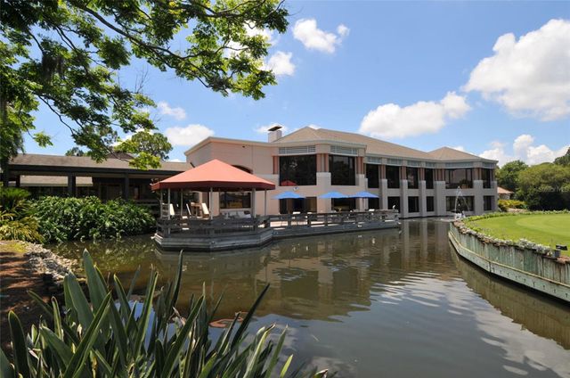 3266 SANDLEHEATH 51, Sarasota, FL 34235