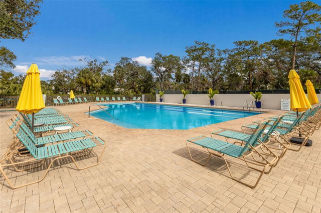 3266 SANDLEHEATH 51, Sarasota, FL 34235
