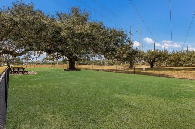 3266 SANDLEHEATH 51, Sarasota, FL 34235