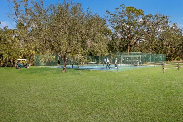 3266 SANDLEHEATH 51, Sarasota, FL 34235