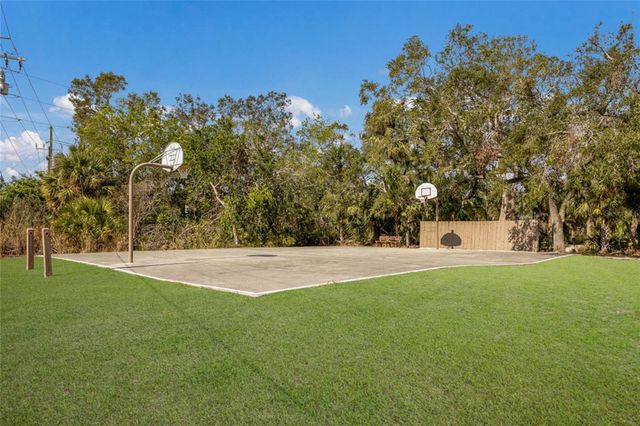 3266 SANDLEHEATH 51, Sarasota, FL 34235