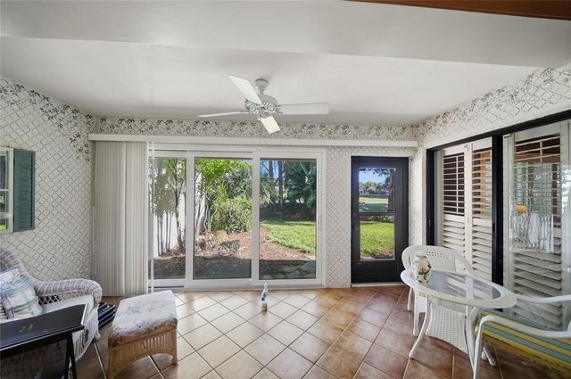 3266 SANDLEHEATH 51, Sarasota, FL 34235