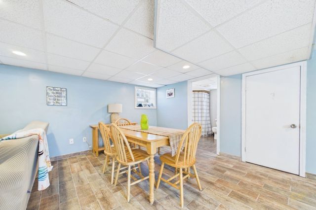 7 Coolidge St, Dartmouth, MA 02748