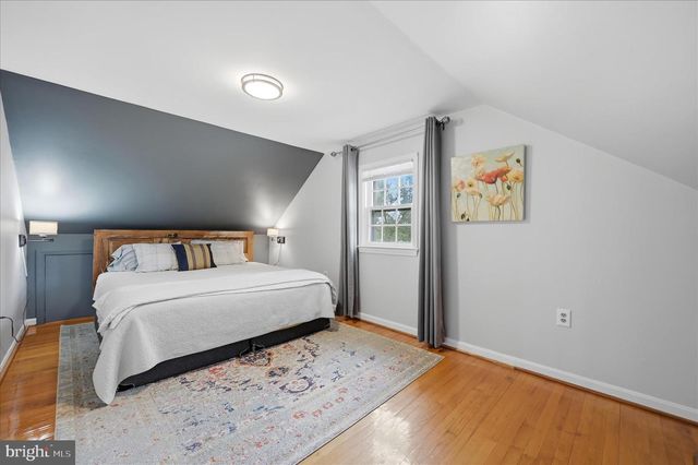 410 E HUNTER ST, Charles Town, WV 25414