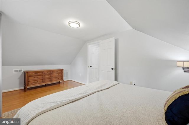 410 E HUNTER ST, Charles Town, WV 25414