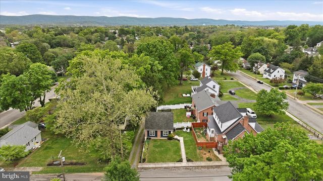 410 E HUNTER ST, Charles Town, WV 25414